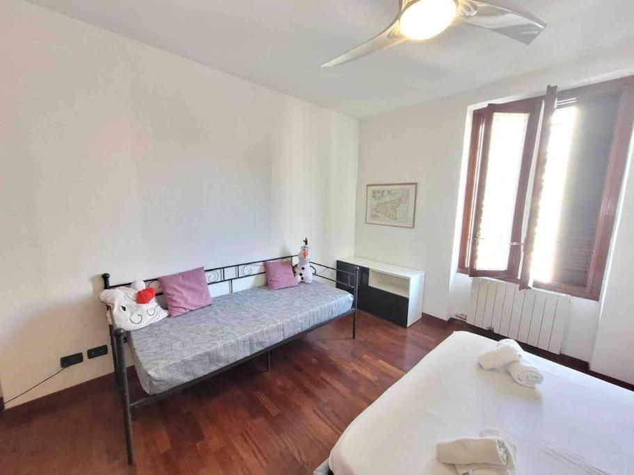 Comfortable Typical Old Style Apartment Milano Exteriör bild